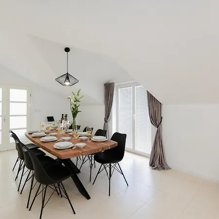 A&m 2 Feriehus Nin